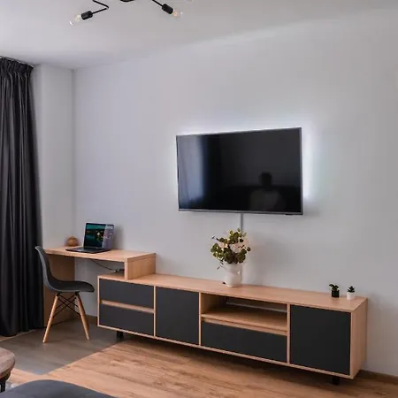 Central Station Two-bedroom Family *