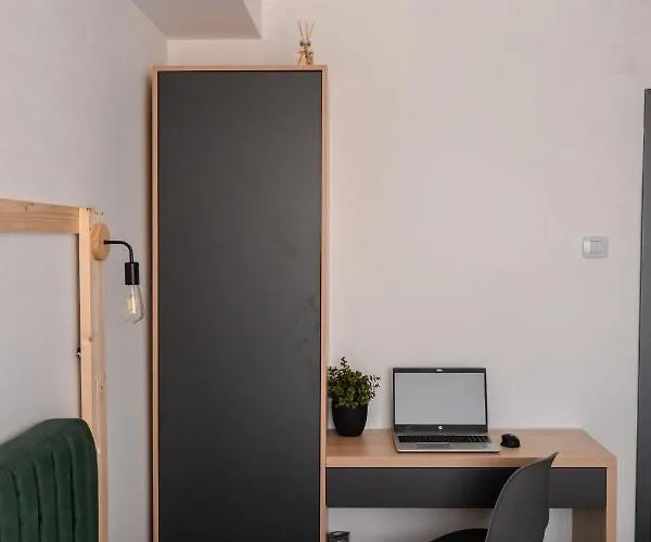 Lejlighed Station Two-bedroom Family