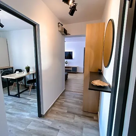 Central Station Two-bedroom Family Appartement Timişoara
