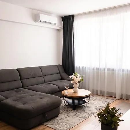 Central Station Two-bedroom Family Appartement